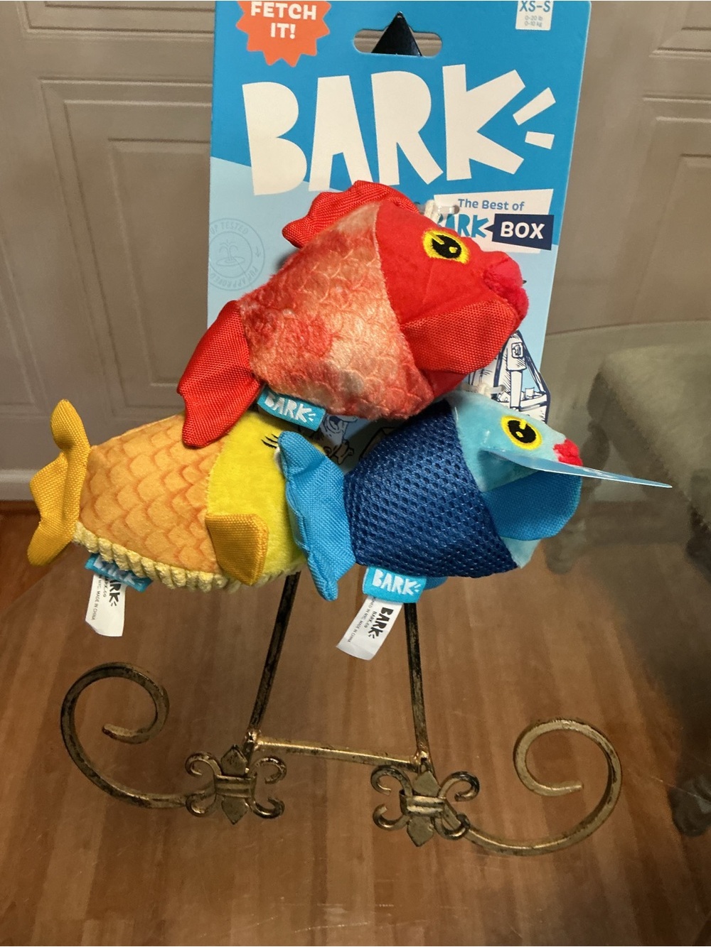 Brand New Set BarkBox The Groupers 3 Piece Squeaky Plush Dog Toys - Picture 4 of 5